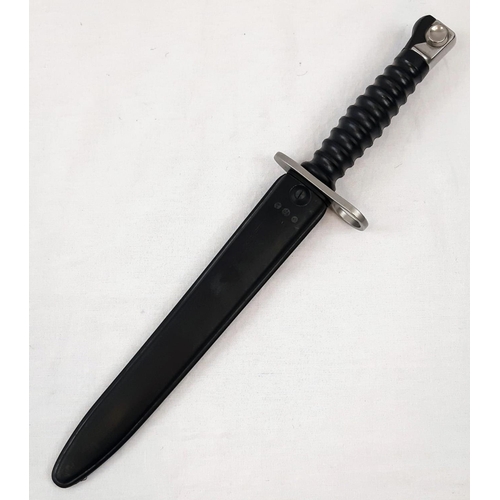 247 - Exceptional Condition Vintage Swiss German FW KV146 Rifle Fighting Knife Bayonet and Scabbard.