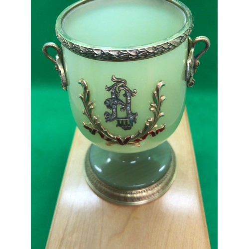 725 - Magnificent large Russian gilt silver enamel carved jade goblet cup.
Height 11cm
Diameter base 7cm
D... 