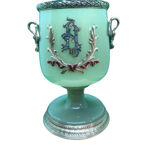 725 - Magnificent large Russian gilt silver enamel carved jade goblet cup.
Height 11cm
Diameter base 7cm
D... 