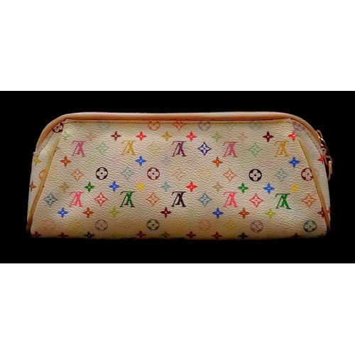 24 - A vintage LOUIS VUITTON purse. Appr. Dimensions: 23 x 10 cm. Ref: 9348