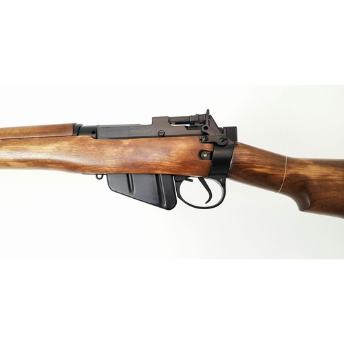 3 - An Enfield No 5 - Mk1 .303 Bolt Action Jungle Carbine Rifle. Good condition barrel. Original tiger-s... 