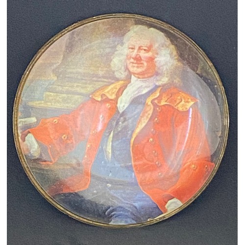 1192 - Vintage William Hogarth paperweight. 8.6cm, 193.7 grams.