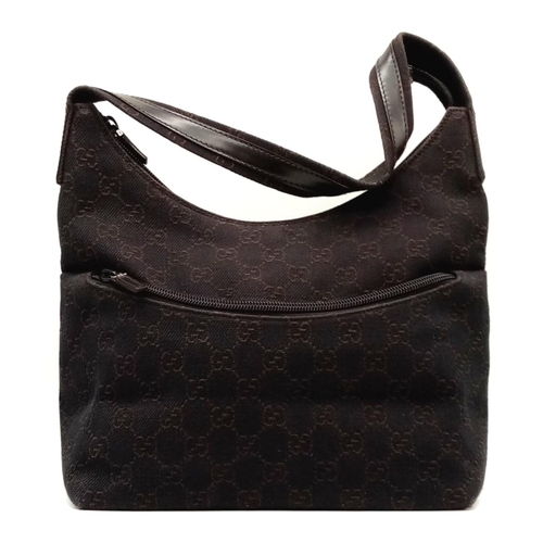 169 - A GUCCI handbag with original cloth protective bag. Appr. dimensions: 25 x 11 x 26 cm. Ref: 9422