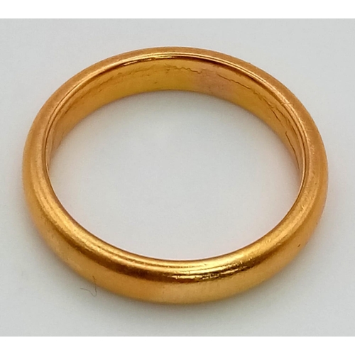 612 - A Vintage 22K Yellow Gold Band Ring. Size J. 4.52g.