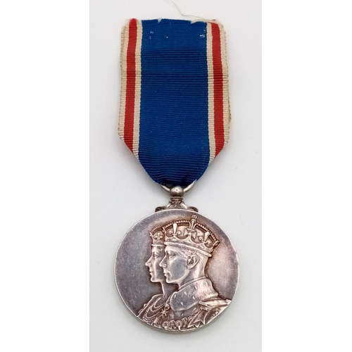 301 - George VI Coronation medal 1937 - un-named as issued. VF