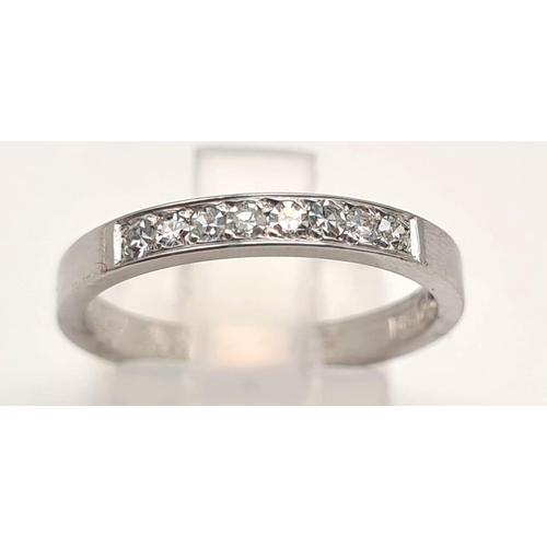 324 - 18K WHITE GOLD  DIAMOND 1/2 ET RING 0.25CT 3.2G SIZE M 1/2