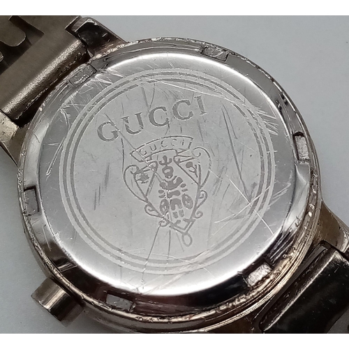 475 - GUCCI STYLE BRACELET WATCH FULLY WORKING