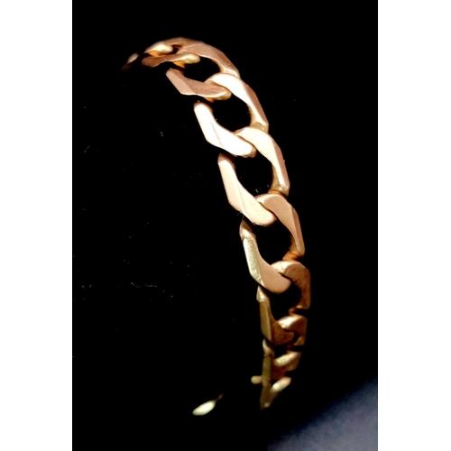 197 - A Vintage Italian 9K Yellow Gold Flat Curb-Link Bracelet. Lobster clasp. 22cm. 15.87g.