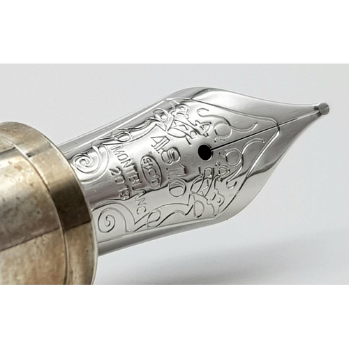 372 - A statement MONT BLANK LVDOVICVS fountain pen with 18 K white gold nib. length: 14.5 cm, weight: 96.... 