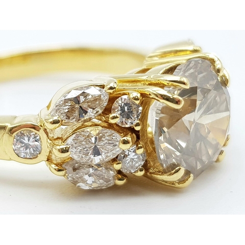 408 - An 18 K yellow gold ring with diamonds (3.78 carats). Ring size: P, weight: 6.88 g.