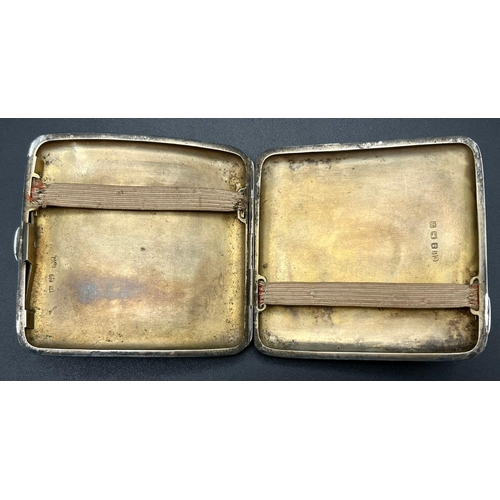 423 - An Antique Silver Cigarette Case with the Emblem of the London Rifle Brigade - South Africa 1900-2. ... 