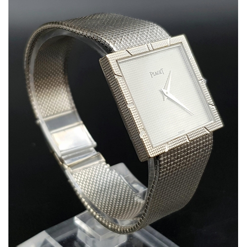 86 - An 18 K white gold PIAGET watch. A unisex model with 25 mm square dial, blue sapphire on winder, man... 