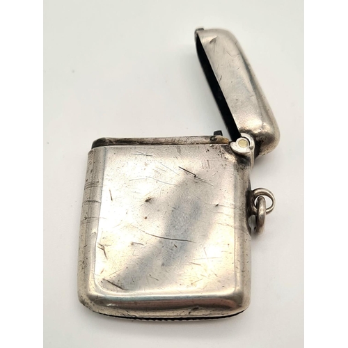 493 - Silver Vesta hallmarked to Chester 1898.  weighs 21.47g