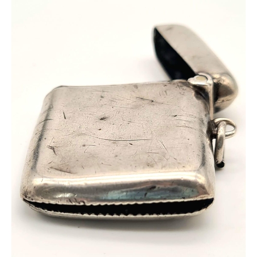 493 - Silver Vesta hallmarked to Chester 1898.  weighs 21.47g