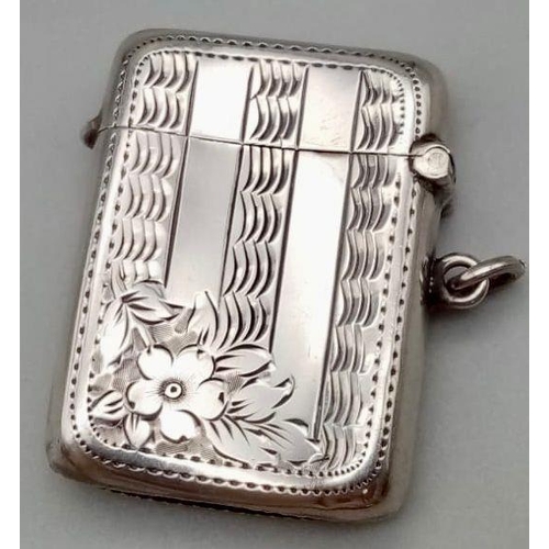 496 - Napper & Davenport of Birmingham 1909-1925 Silver vesta case.  weighs 21.90g