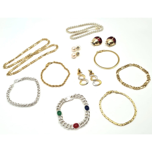 583 - A Fantastic Mix of Top Quality Costume Jewellery