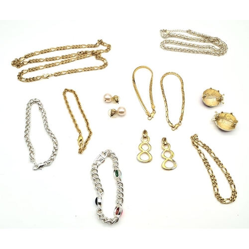 583 - A Fantastic Mix of Top Quality Costume Jewellery