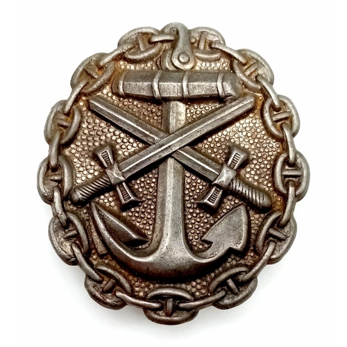 440 - WW1 Imperial German Navy (Kaiserliche Marine) Cased Silver Grade Wound Badge and Lapel Pin.