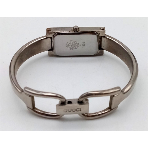 987 - GUCCI STEEL BRACELET WATCH 1500 NOT CURRENTLY WORKING. A/F