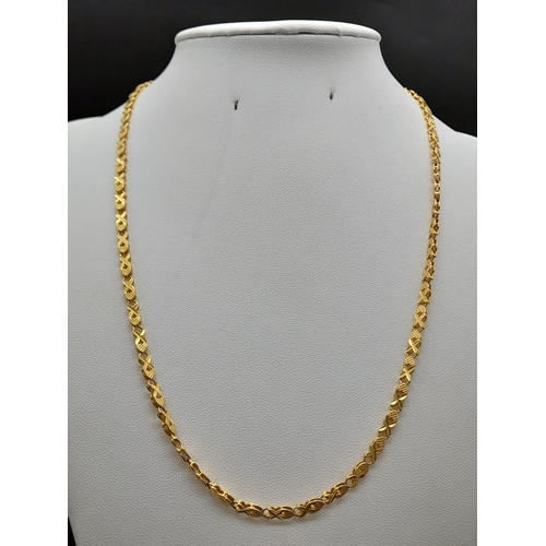 356 - A .900K Yellow Gold Fish-Link Chain. 44cm. 16.37g.
Ref - 9534. A/F.