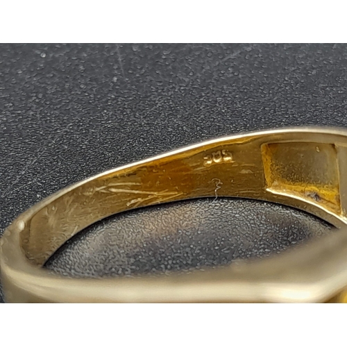 461 - A 14K Yellow and White Gold Signet Ring. Size X. 8g.
Ref - 446. A/F.