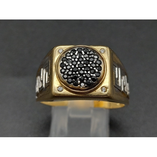 461 - A 14K Yellow and White Gold Signet Ring. Size X. 8g.
Ref - 446. A/F.