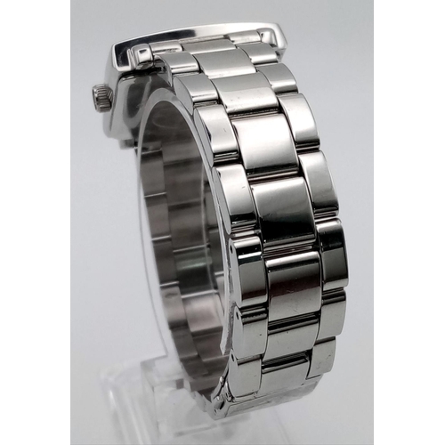 334 - EMPORIO ARMANI STEEL BRACELET WATCH RRP £250 FULL WORKING ORDER - AF