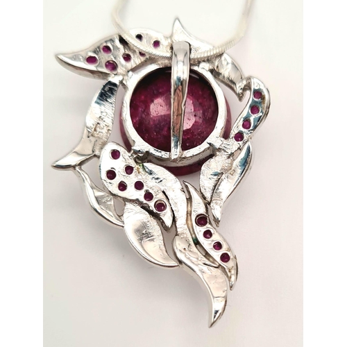 781 - 16 grams ruby Gemstone Pendant with Ruby accents in 925 Silver, with silver chain - 54cm.