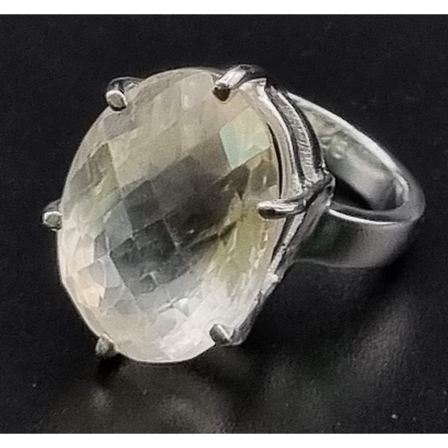 991 - 11cts Citrine Gemstone Ring in 925 Silver. 11.93 grams. Size: O 1/2