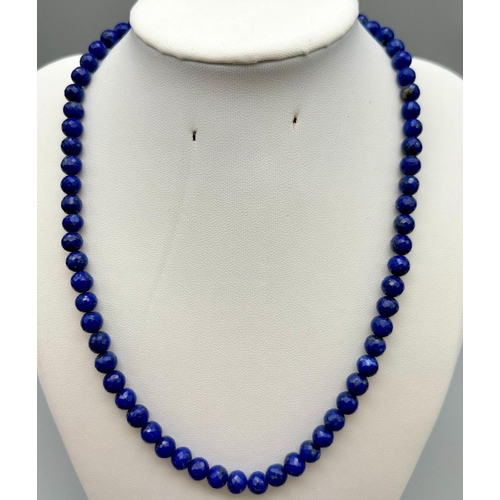 628 - 165cts Lapis Lazuli Gemstone Single Strand Necklace with Blue Topaz and Sapphire Clasp. 35grams. Len... 