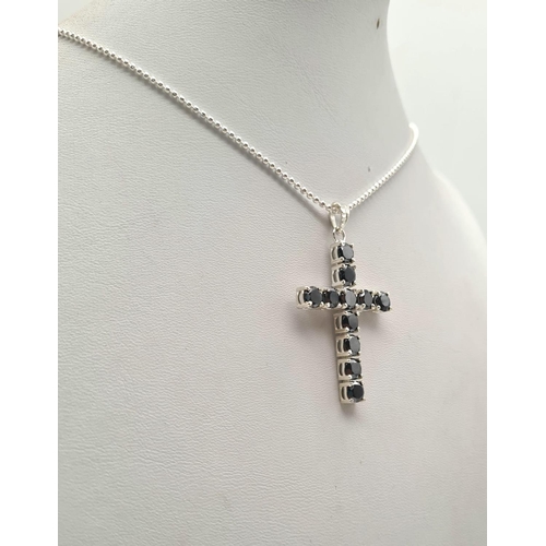 600 - Black Moissanite Cross pendant in 925 Silver with a silver ball chain. Pendant length: 4.1cm. Chain ... 