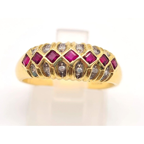 590 - 18K YELLOW GOLD DIAMOND & RUBY BAND RING 4.4G SIZE M