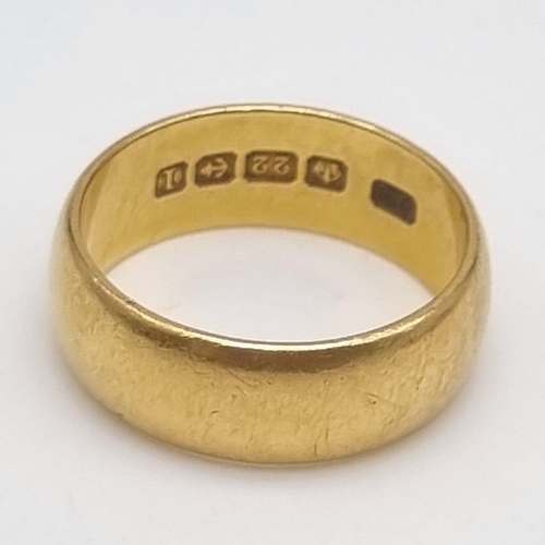 436 - A Selection of Six Gold Rings: 2 x 22k yellow gold, size k and O - 8.66g total weight. 4 x 9k yellow... 