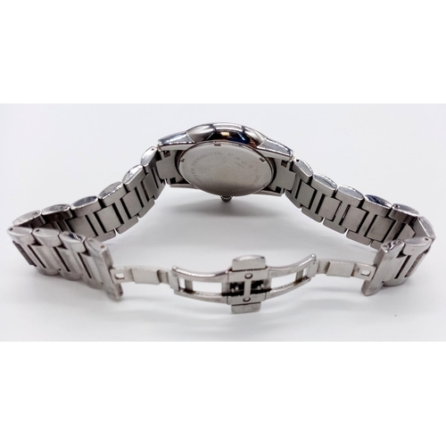 653 - CROSS STAINLESS STEEL BRACELET WATCH QUARTZ A/F. 37mm