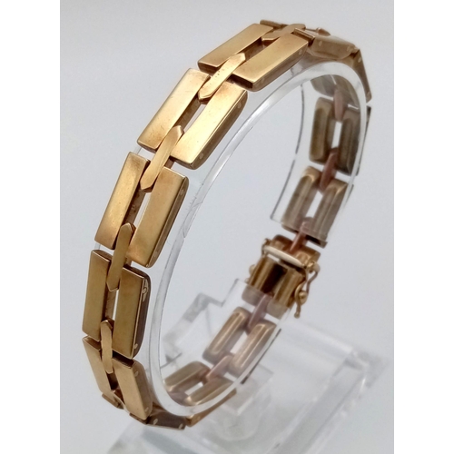 9 - A Vintage 9K Yellow Gold Stylish Rail-Link Bracelet. 19cm. 18.53g