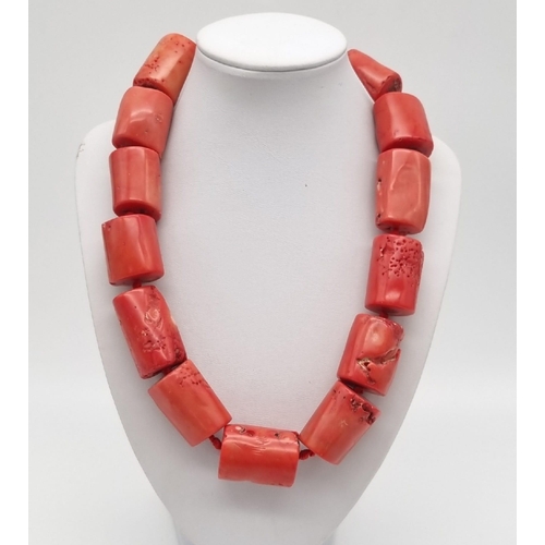 632 - Natural coral necklace. 50cm.