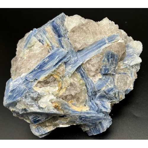 146 - A spectacular, museum quality, large, blue KYANITE crystals in quartz matrix. Dimensions: 152 x 131 ... 