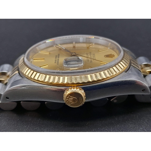 263 - A Rolex Oyster Perpetual Datejust Gents Watch. Gold and steel strap and case - 36mm. Automatic movem... 