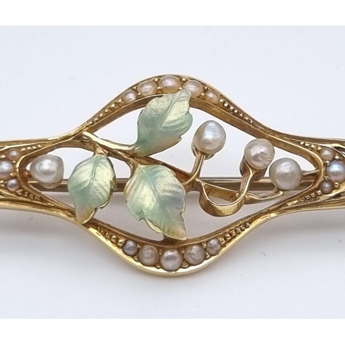 345 - A 15K VICTORIAN BROOCH DECORATED WITH SEED PEARLS OF VARIOUS SIZES IN VERY NICE CONDITION. 4.2gms