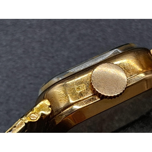 38 - A Vintage 18K Gold Piaget Ladies Dress Watch. 18K gold bracelet and case - 16 x 15mm. Mechanical mov... 