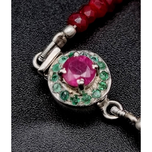 473 - 290ct Single Strand Ruby necklace with a Ruby Pendant. Ruby approx 200cts. Necklace has a Ruby clasp... 