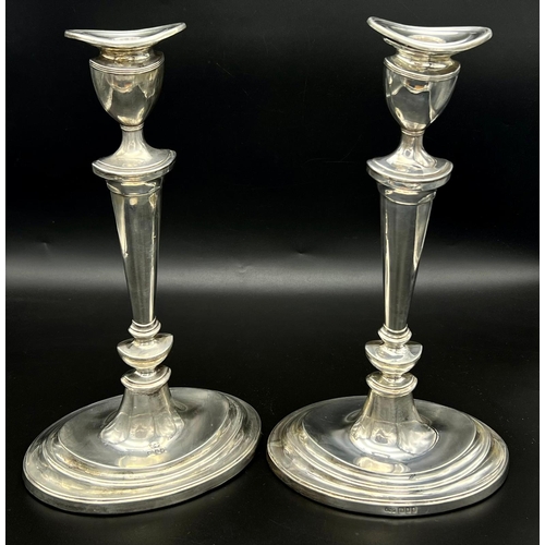 1183 - A Pair of Vintage Silver Candlesticks. Hallmarks for London 1960. Makers mark of A. Tate and Son. 30... 