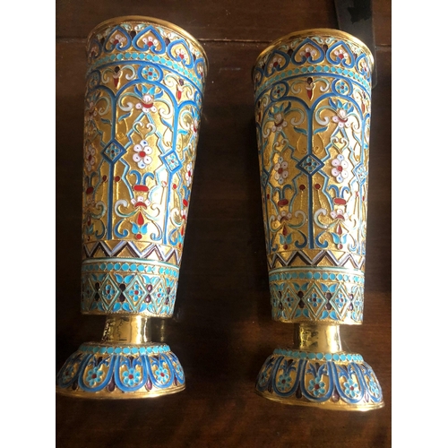 36 - Magnificent pair of Russian silver enamel vases 

Height 14cm 
Diameter base 4.6cm
Diameter top 5.5c... 