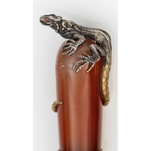 615 - A superb Russian agate hardstone and silver lizard walking stick 
Top condition 
90cm long 
Hallmark... 