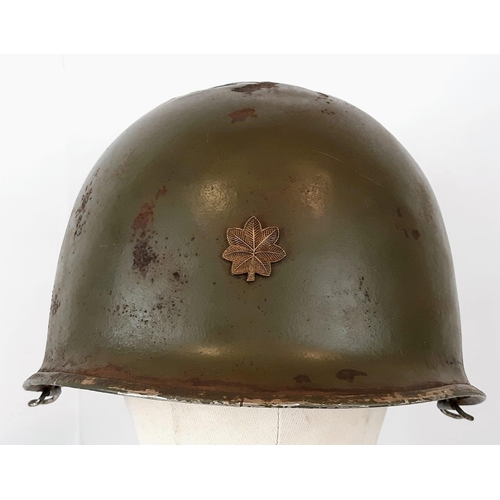 123 - WW2 US M1 Major’s Swivel Bale Helmet. Made by Schluter. Front seam split with brass Majors oak leak ... 