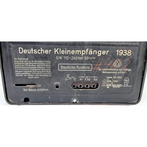 207 - WW2 German DKE 38 Volksempfänger (People’s Radio).