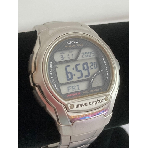 91 - CASIO WAVE CEPTOR Multi function digital wristwatch in full working order. Silver tone with stainles... 