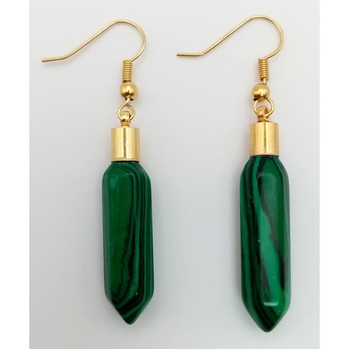 1099 - A Pair of Malachite Drop Earrings. 3.5cm