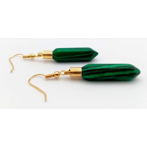 1099 - A Pair of Malachite Drop Earrings. 3.5cm