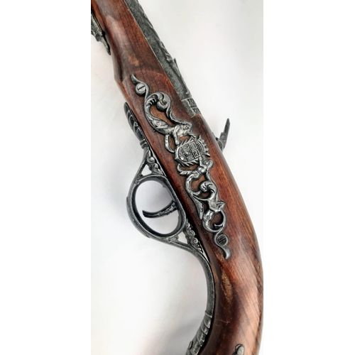 1079 - A Replica 18th Century Dragon Pistol.